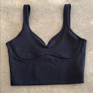 Joah Brown - Contour crop tank (black) Onesize